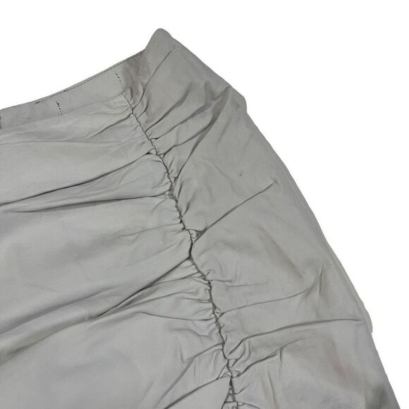 LAMARQUE Aricia Skirt in White - Picture 9 of 13